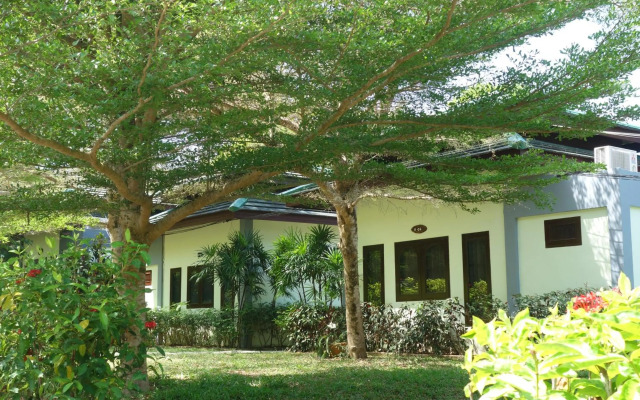 Khaolak Hillside Villa