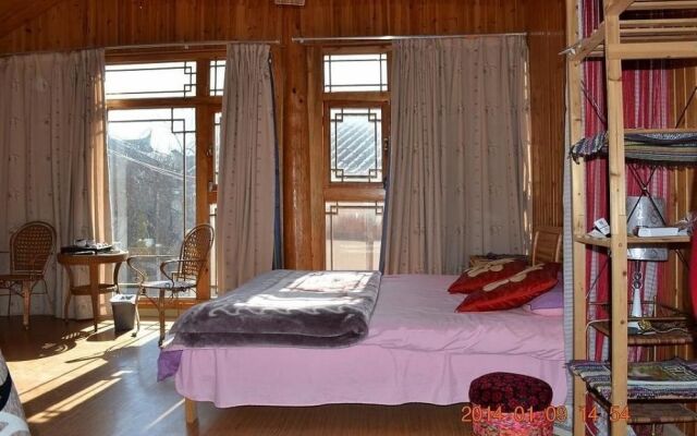 Lijiang Shuhe Photographer Station