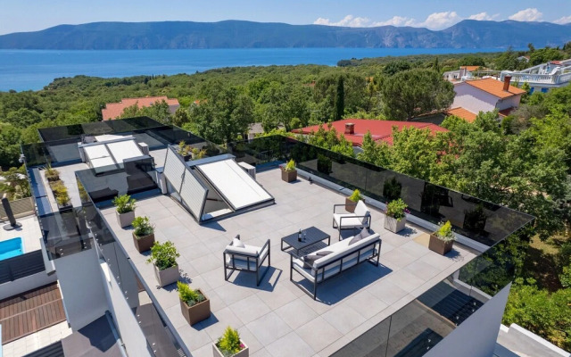 Modern Holiday House Jadranka With Pool