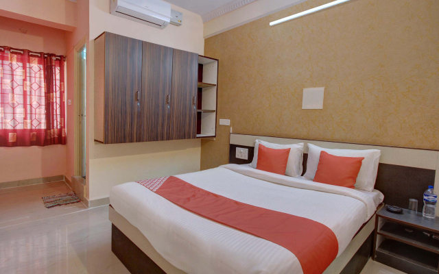 OYO 24259 Hotel Blue Inn