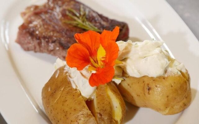 Hotel & Brauerei-Gasthof Neuwirt