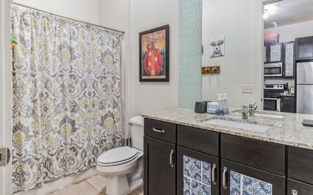 Dream Condo in Desirable West End!