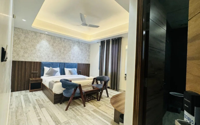 Raksha Suites & Banquet Greater Noida