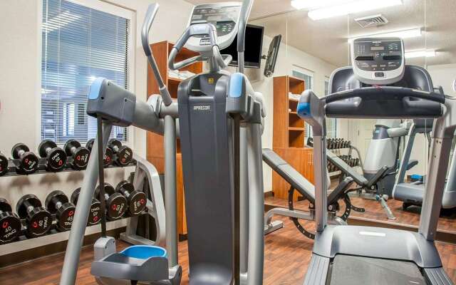 Comfort Suites West Warwick - Providence