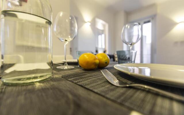 Maciachini Bright Apartment R&R