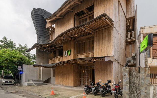 Urbanview Hotel Ta-ke Blok M