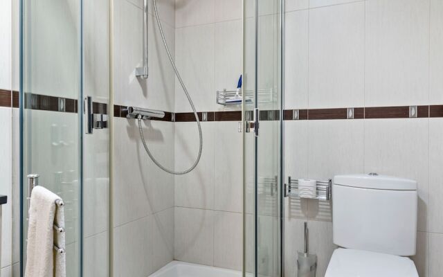 Modern Apartment in La Herradura with Sea Nearby