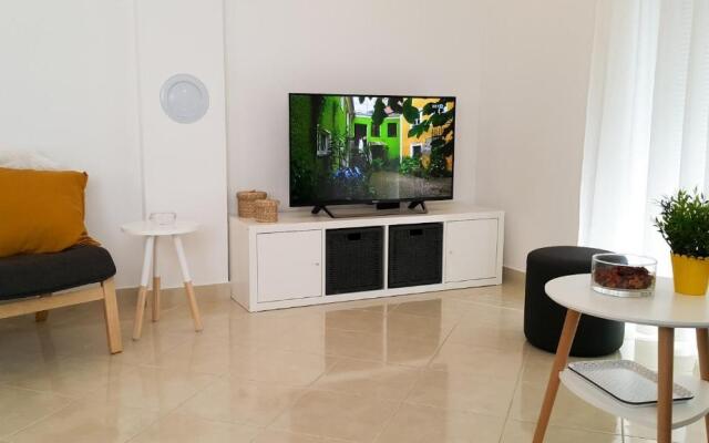 Apartments Beti - 70 m from sea