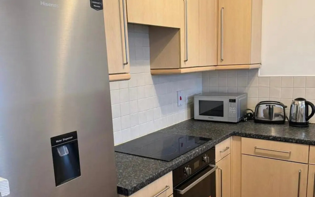 Apt Sleeps5-parkg-netflix-near City Centre/etihad
