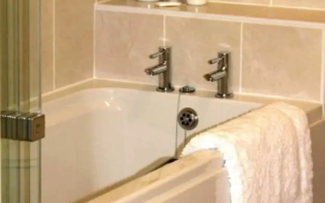 Cotswolds Valleys Accommodation Springfl