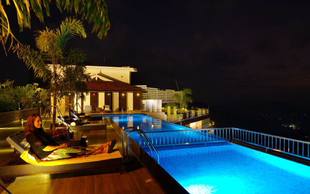The Panoramic Getaway