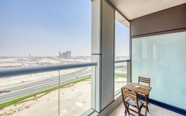 Maison Privee - Cool Dubai Apt next Burj Khalifa & Design District