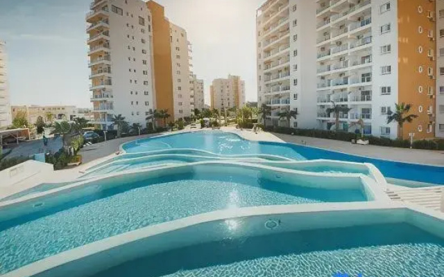 Alexius Pool Apartments