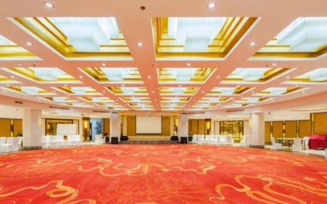 Zenec Elegant Hotel