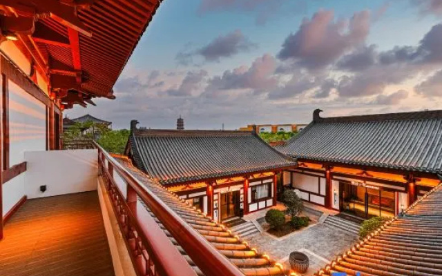 Jinyun   Hotel – Outside – Luoyang