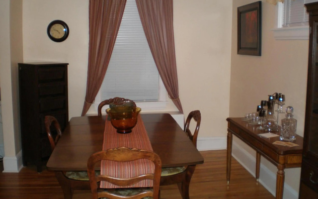 Spanish Bay Inn, CANADA