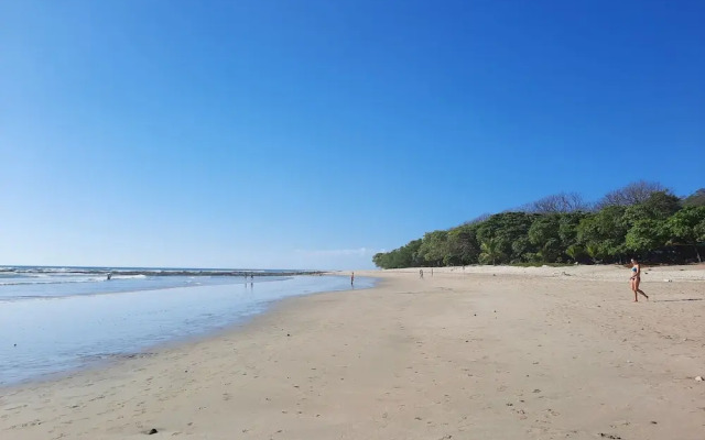 Zoa Villas - 2 minutes to the beach