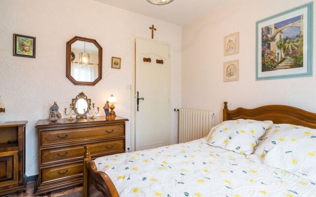 Beautiful Holiday Home in Lorgues with Garden