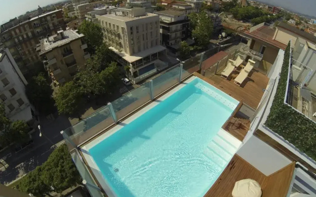 Hotel City
