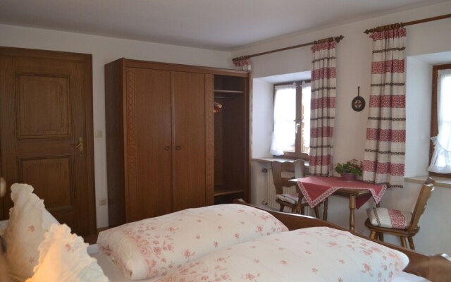 Pension Gästehaus beim Kreuzfelder