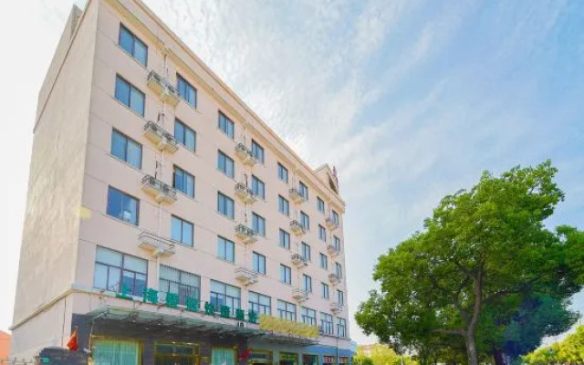 Shanghai Biguan Hotel