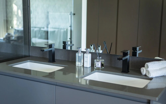 Elements Luxury Suites