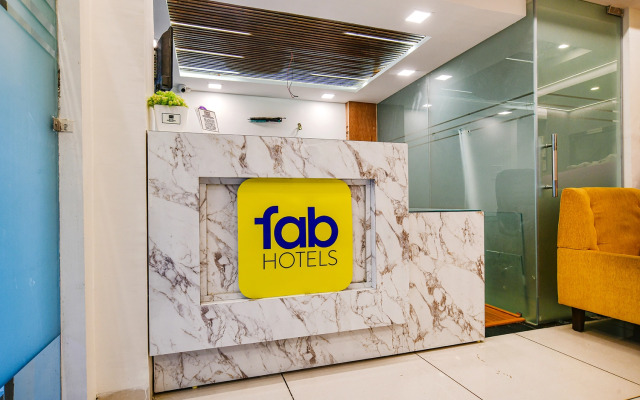 Fabhotel Shree Ram Palace