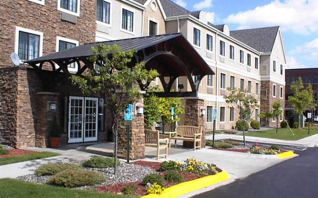 Staybridge Suites MPLS-Maple Grove/Arbor Lakes, an IHG Hotel