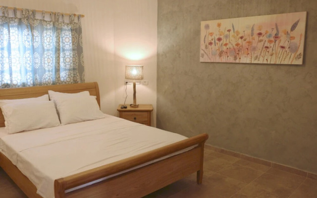 Nahal Faran 32