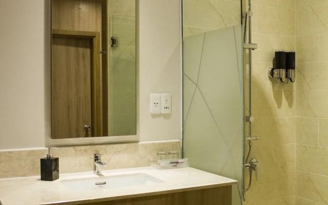 Avanti Hotel