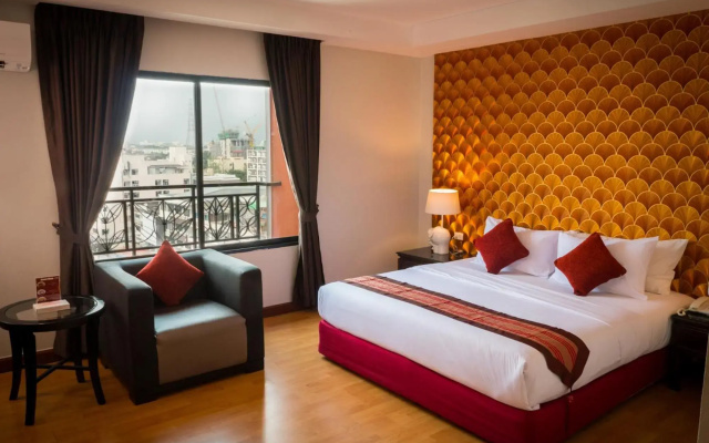 Atrium Boutique Hotel