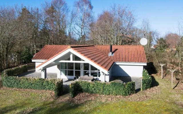 8 Person Holiday Home in Glesborg