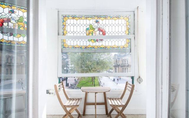 Belle Époque Self Check-in Guest House