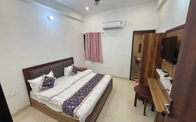 Hotel Rajhans