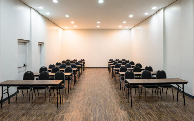 Hotel ibis Styles Bauru