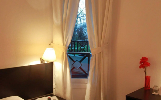 Paris Saint-Cloud Hôtel