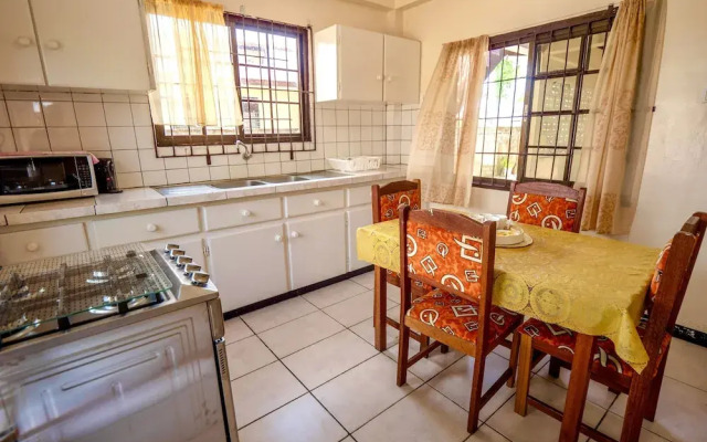 Impeccable 2-bed Apartment in Paramaribo