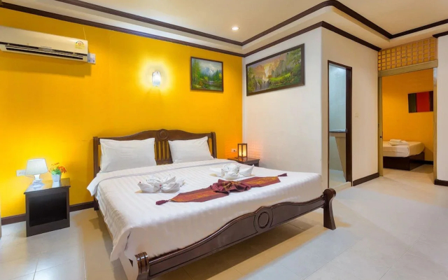 Hotel Grand Orchid Inn