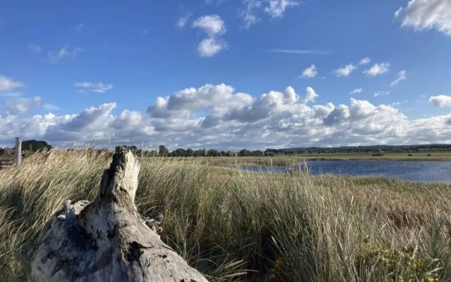 Small Boulder Comfortable Vacation Home