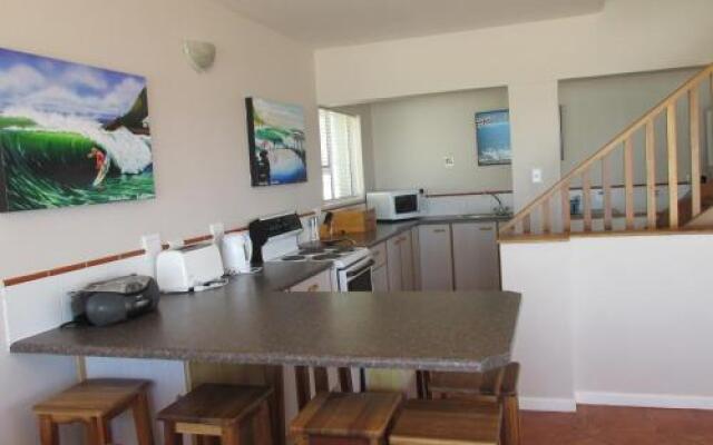 Point Village Accommodation - Laurie's House