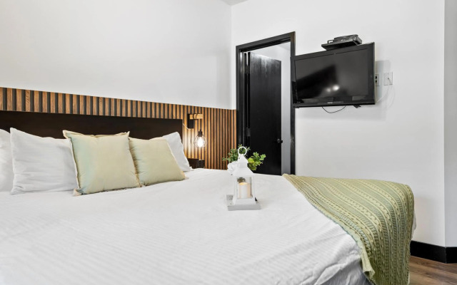 Instant Suites - Luxury 2 BR Suite in Canmore | Banff