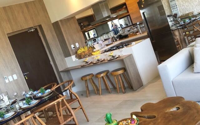 Cobertura Beira-Mar c/ Piscina Privativa – Barra Bali 417