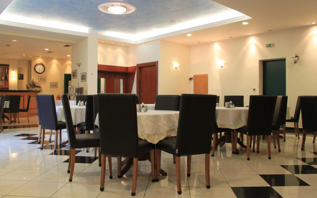 Hotel Platon