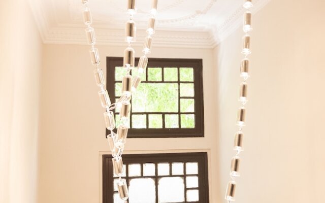 Taskou Luxury Suites