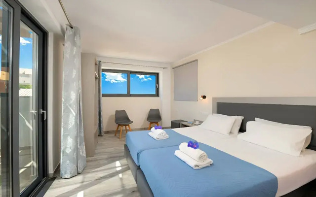 Pnoe Beachside Living