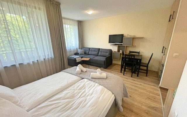 Арборо Боровец Гардънс Е50