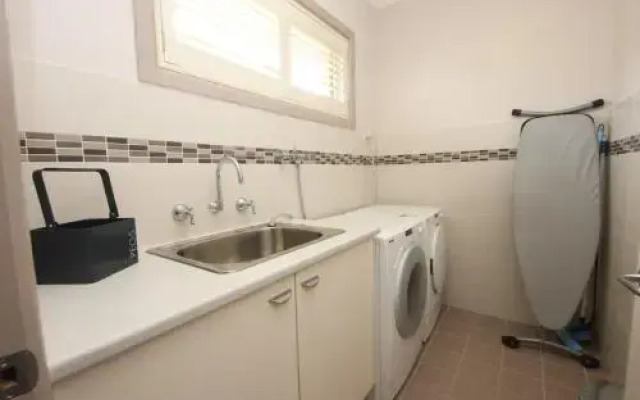 Front Creek Unit No 5