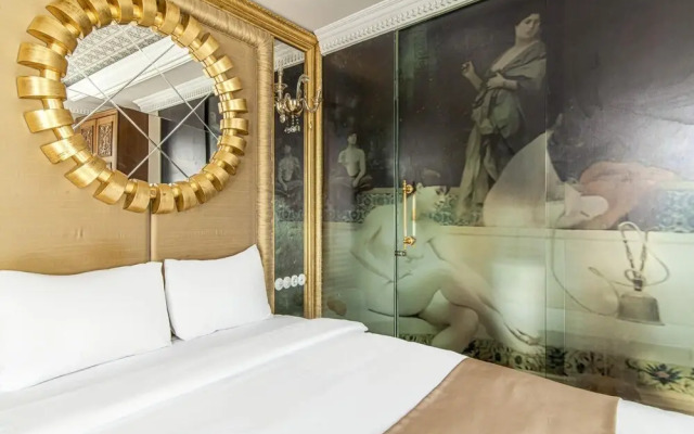 Charming Studio in Historic Mansion in Beylerbeyi