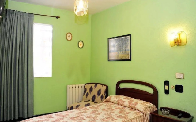 Hostal Ariz