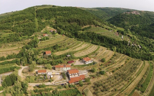 Amazing Home in Smarje With Sauna, Wifi and 2 Bedrooms